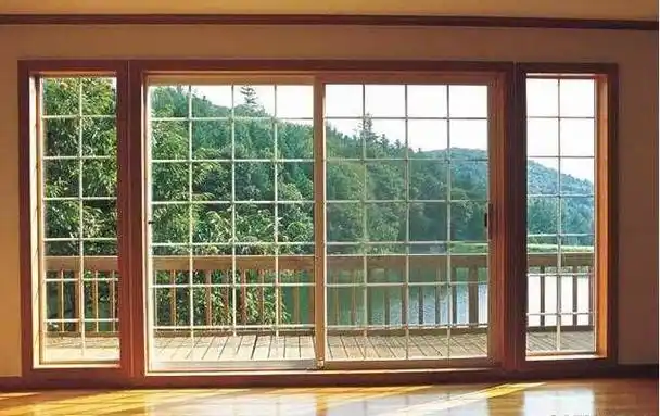 高档别墅阳台平开门好还是推拉门好?