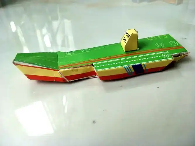 折纸小达人手工牛人用雪糕棒制作航空母舰模型完成后果然高端霸气奇趣