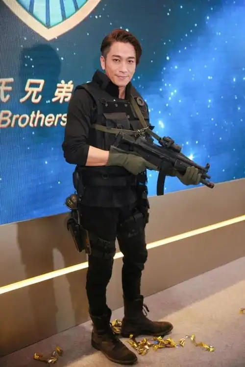 拆弹专家2大反派谢君豪暗网买核弹暗网到底是个什么网