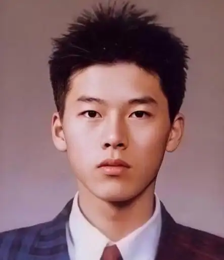 韩剧男主早期颜值对比,玄彬是校草,裴勇俊书卷气,权相佑最会哭