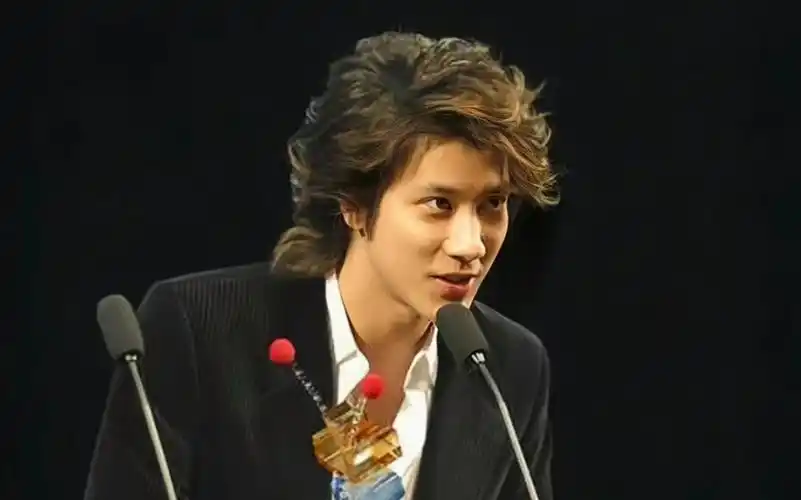 【杂谈】王力宏1995-2003发型盘点