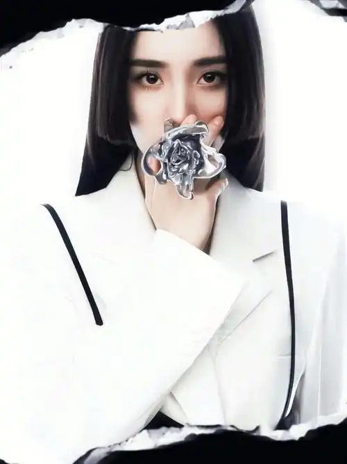 杨幂直发公主切发型