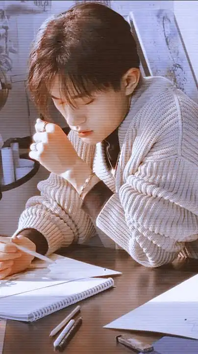 易烊千玺精美壁纸合集,颜值与才华集聚一身的美少年