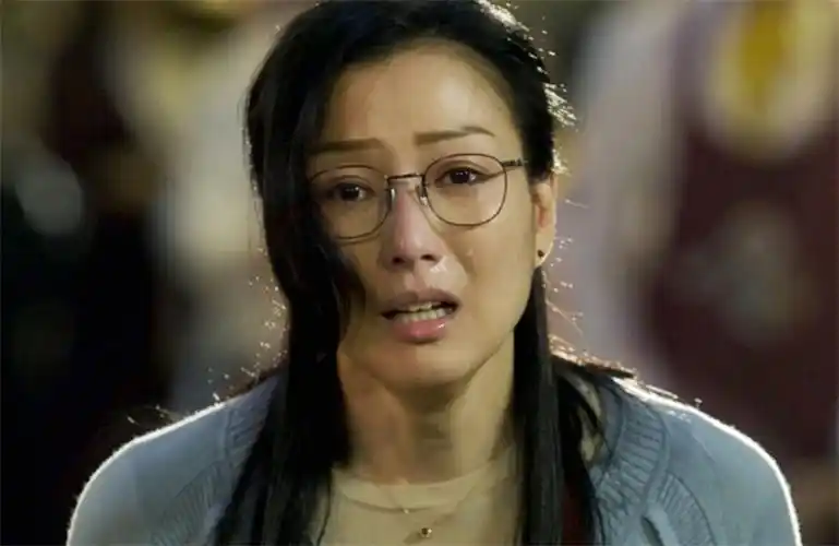 郑秀文参与金像奖角逐多年与奖项无缘的她这次能否拿到影后