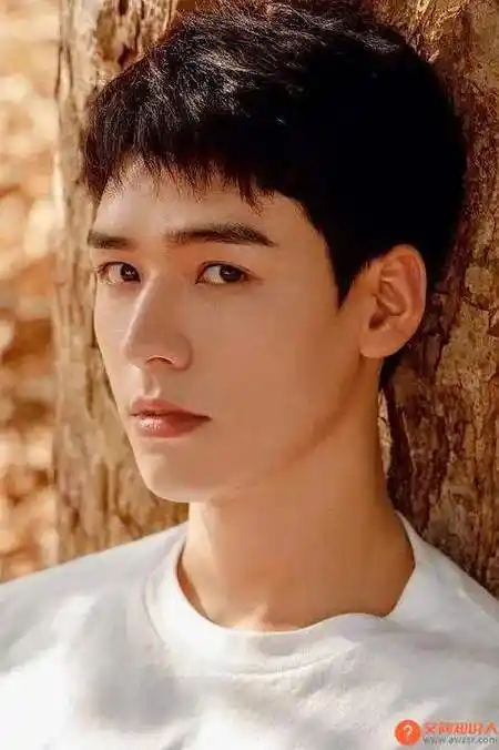 龚俊中国内地男演员