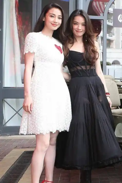 张舒淇angelababy一张硬的过猛和一张轻松随意的姜_女神像_感觉_年龄