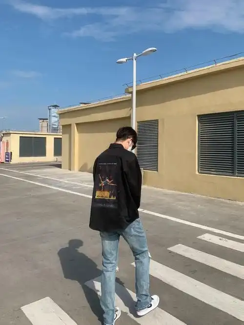 这件we11done衬衫直接封神背影杀手