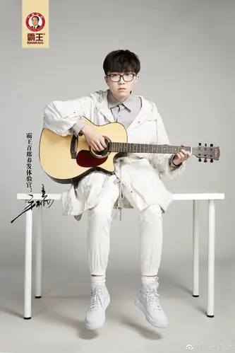 毛不易代言霸王,真叫人笑掉头发