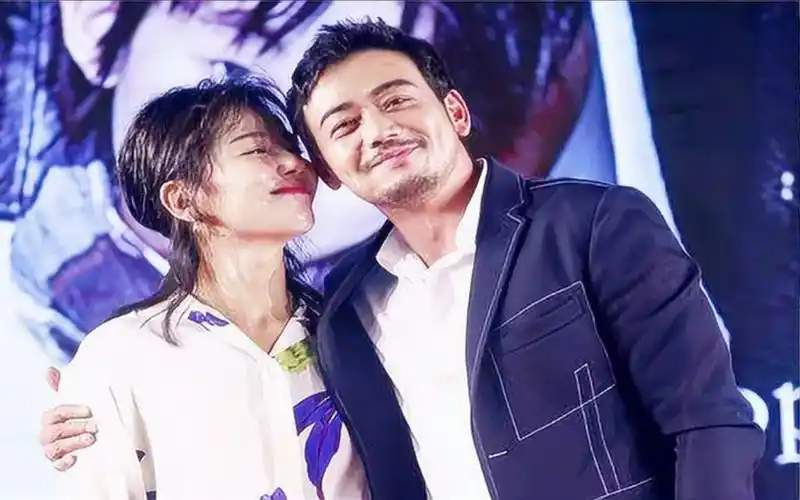 刘涛和杨烁亲密拥抱,两人关系不一般,网友:不怕刘涛老公吃醋吗?