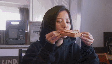 东京白日梦女gif吃早餐gif吃面包gif吉高由里子gif日剧gif日常gif电视