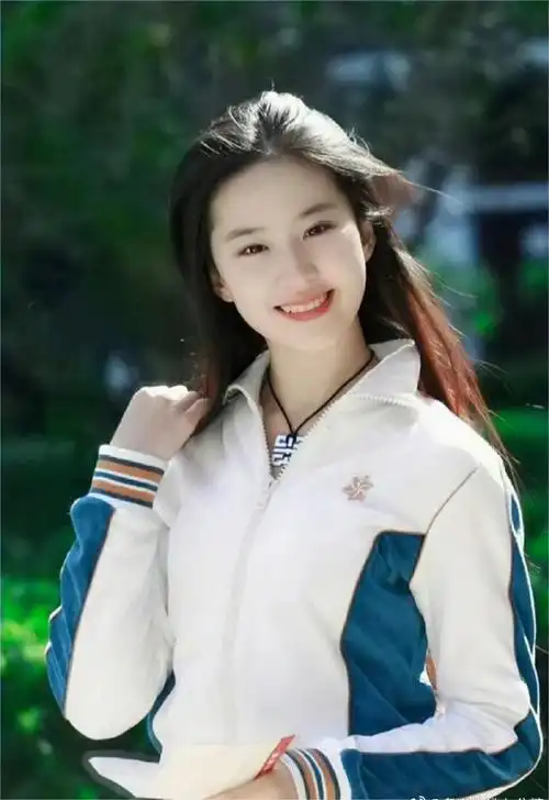 刘亦菲17岁跑步旧照