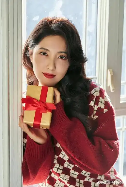 被误认为30岁的曾黎,冻龄容颜惊艳网友!