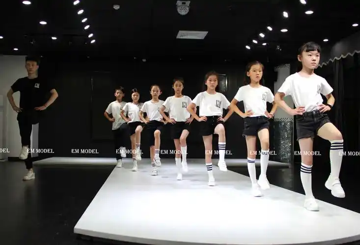 武汉暑假模特培训