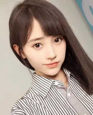 千年美女面孔却是裤装杀手,网友:鞠婧祎,你快别穿裤子啦_条纹_黑色