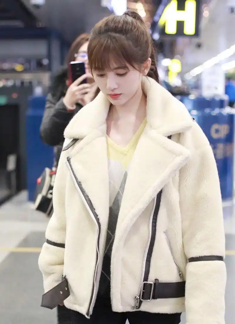 四千年美女鞠婧祎冬季穿搭到底是怎么样的