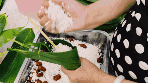 怕是要失传了……98到了我们这一辈,我觉得「包粽子」这件事儿,包