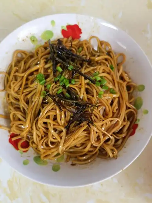 现学现卖的葱油拌面