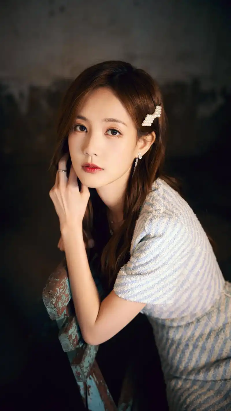 演员李一桐,笑眼弯弯,温柔女孩,演技出众,来看美照