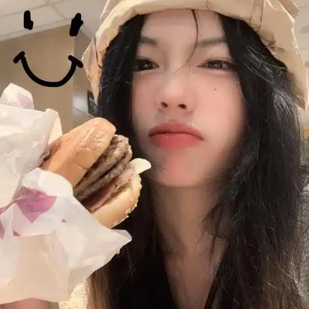 吃东西的绝美微信女生头像