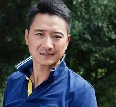 高锦原名高峰老婆介绍士兵突击齐桓扮演者高峰个人资料