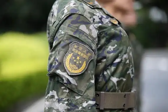 武警女兵换发21式"云墨"迷彩---战友相册-战友杂志在线