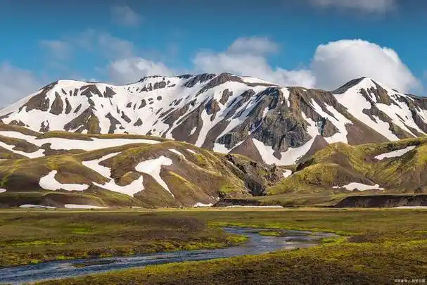 中国四大无人区之——阿尔金山