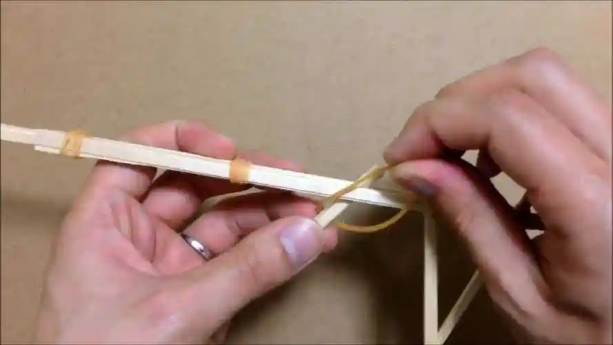 创意手工玩具枪制作教程一次性筷子橡皮筋可发射玩具枪做法大全