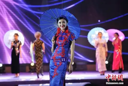"环球夫人"旗袍秀