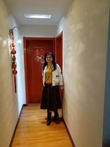 生活照(家里5月穿裙子)祺袍7月,环城红裙6月20,医院3月红衣裙,同友6月