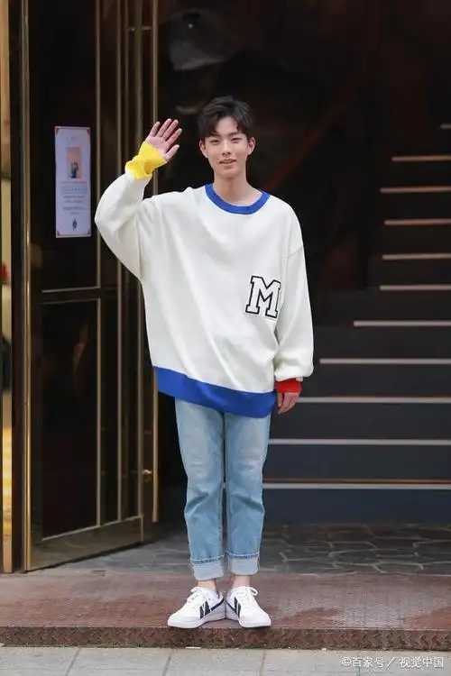 男士穿搭技巧 这3款小个子男生也能拥有修长黄金比例