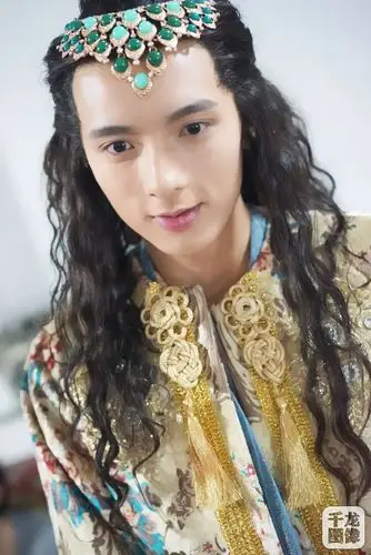 轻喜剧明天的我们杀青曹峻祥千里追女抱得美人归