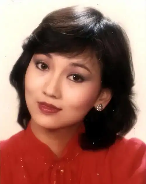 这一次,69岁的赵雅芝,彻底揭开了娱乐圈的"乱象"!