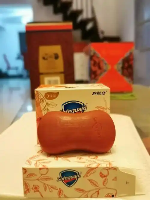 舒肤佳红石榴香皂