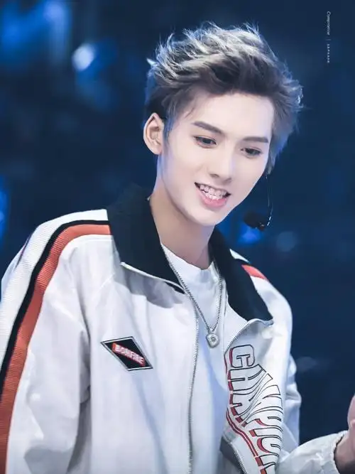 邓超元青春有你