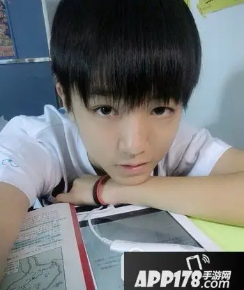 tfboys王俊凯写的作文汇总 王俊凯写的作文图片大全