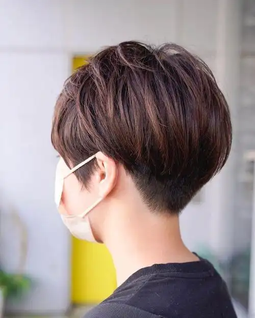 推边短发