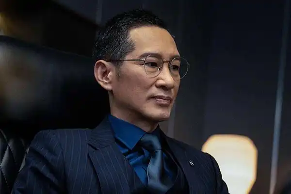 王劲松个人资料 - 王劲松老婆/身高/年龄/图片 - 星爪时尚网