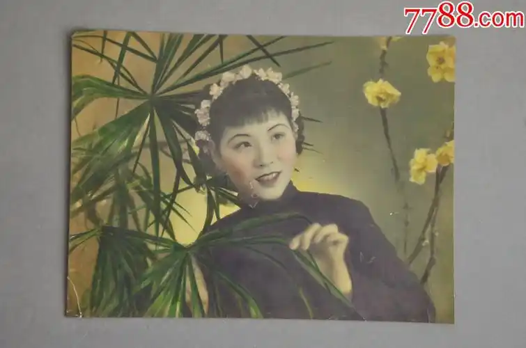 民国-手工上色旗袍美女老照片-上色精美-少见大幅上色精品