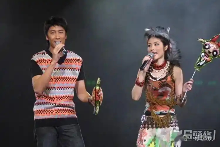 拥极品神颜获力捧,却被曝当街家暴_陈司翰_庄思明_发展