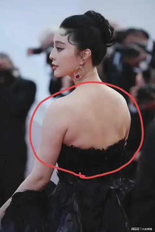 看了范冰冰戛纳闭幕式红毯的生图很多网友应该都心理平衡了吧