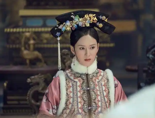 《如懿传》豫妃三十岁入宫,用药固宠,最后却被五阿哥揭穿
