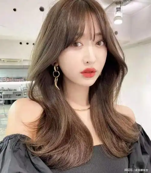 别再漂发了,试试这些时尚减龄又显白的发色吧|染发|肤色_网易订阅