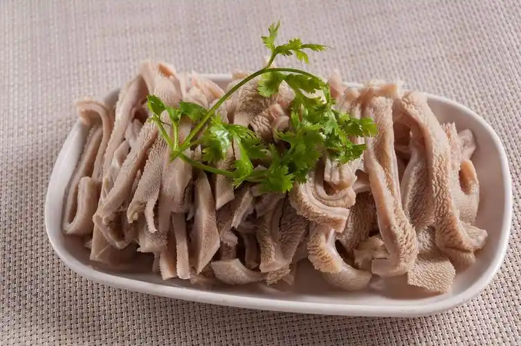 一道送给喜欢吃麻辣口味朋友的福利,麻辣羊肚丝教程,赶快学起来