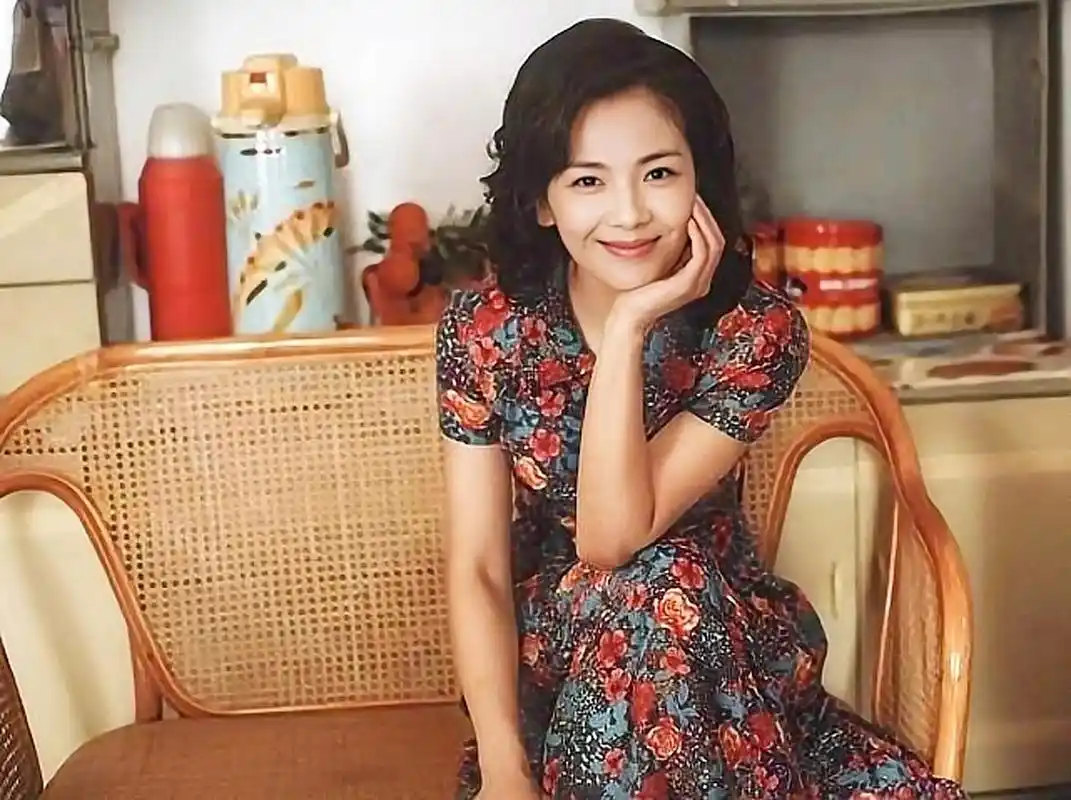年轻时的刘涛可以说是纯天然美女,美得让人心动