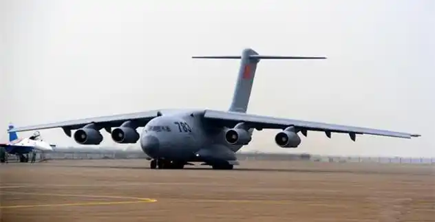 运-20重型运输机