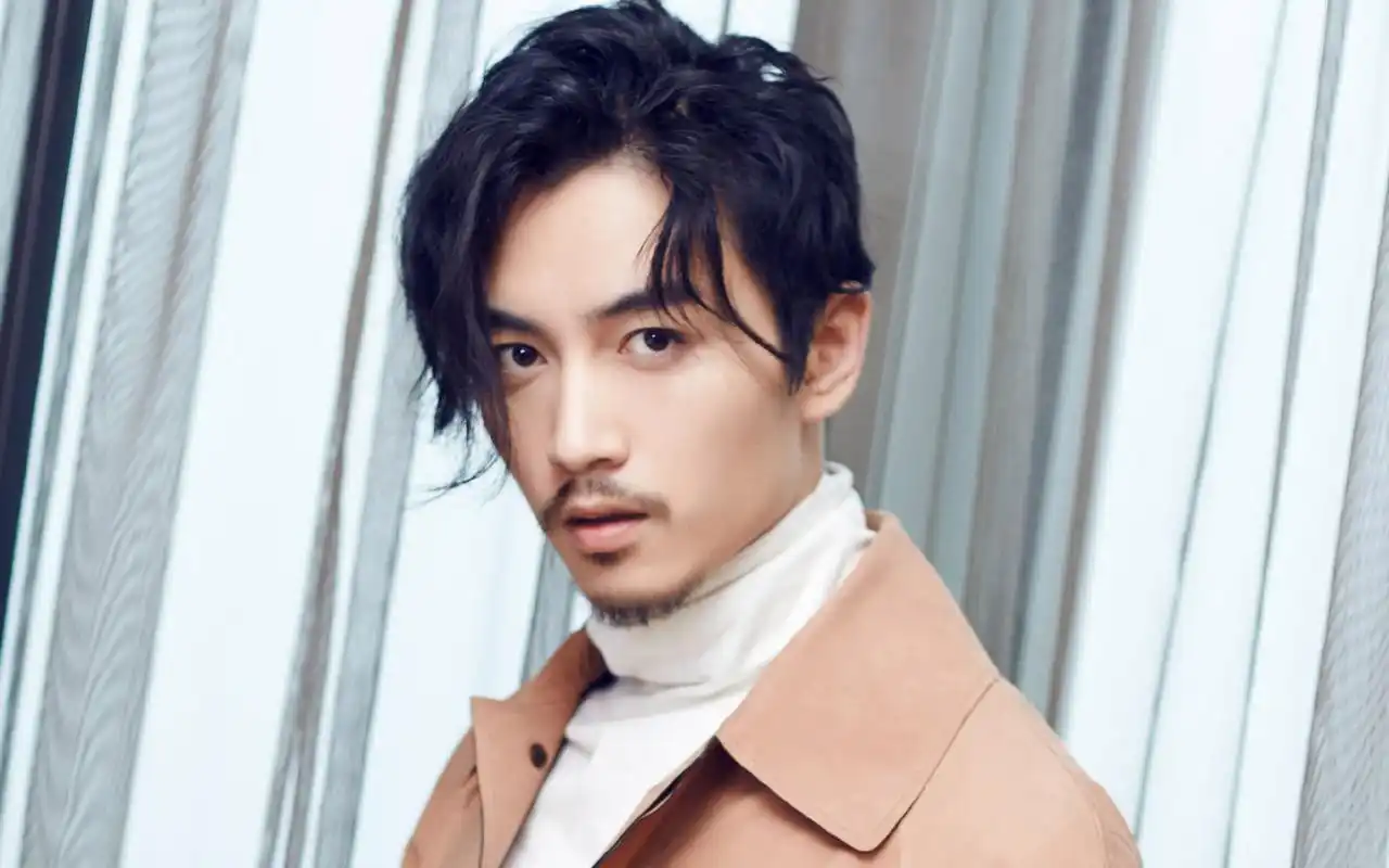 陈晓最新潮流帅气写真图片桌面壁纸