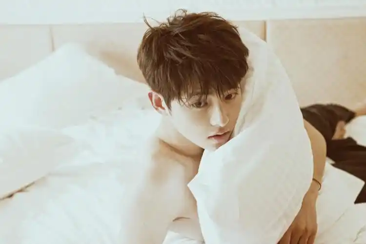 宋仲基(宋钟基)写真图片