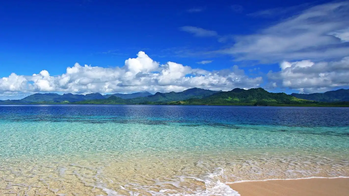 蓝色大海自然风景图片桌面壁纸