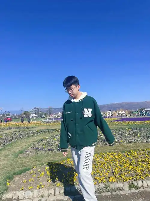 初二男生,new balance 新年新衣,果真帅气.