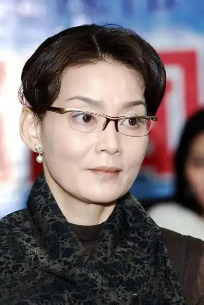 内地九位女老戏骨,"丑娘"已是80岁老太,关东老太因病去世!